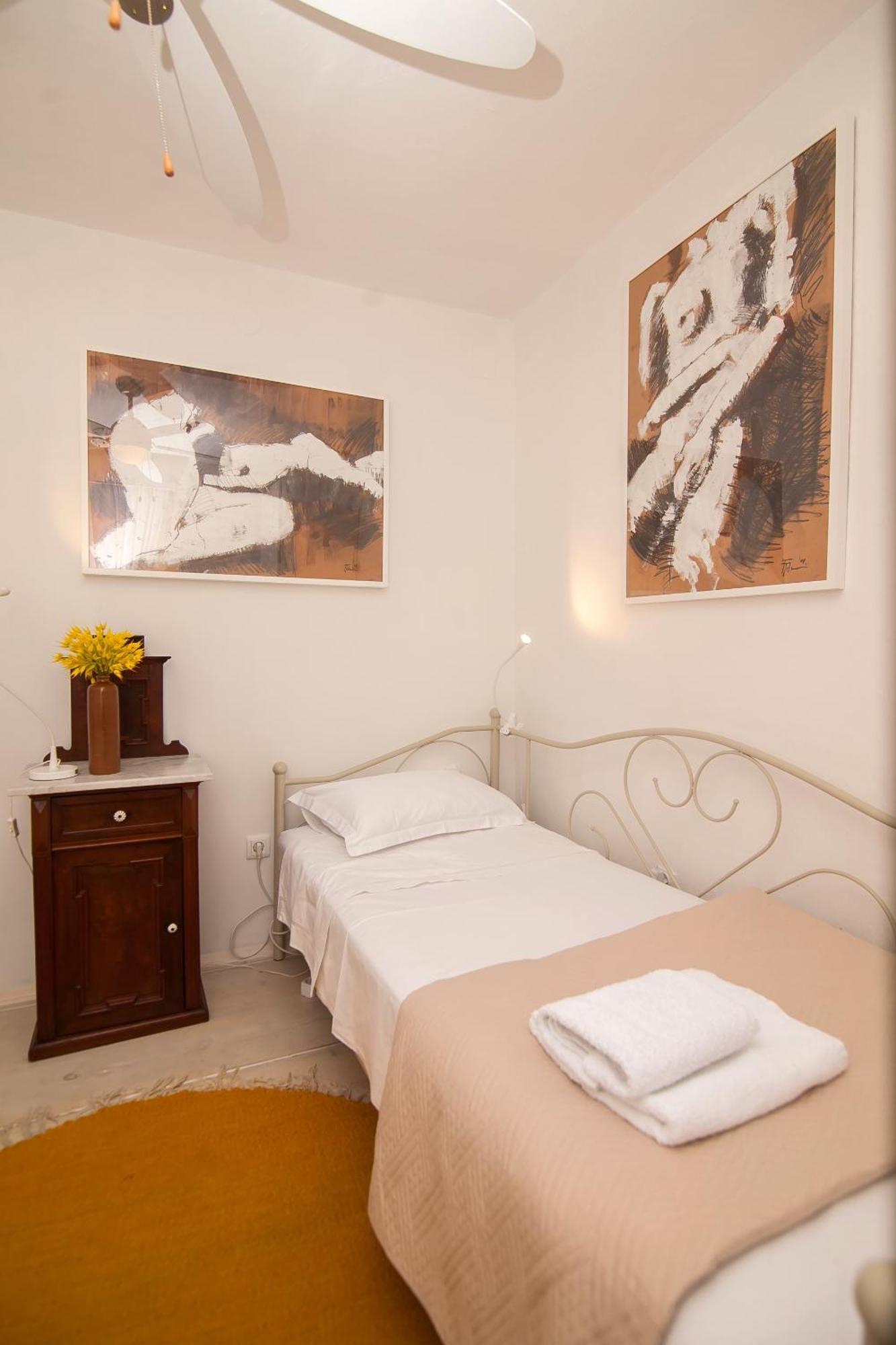Holiday Home Art - โบล ภายนอก รูปภาพ