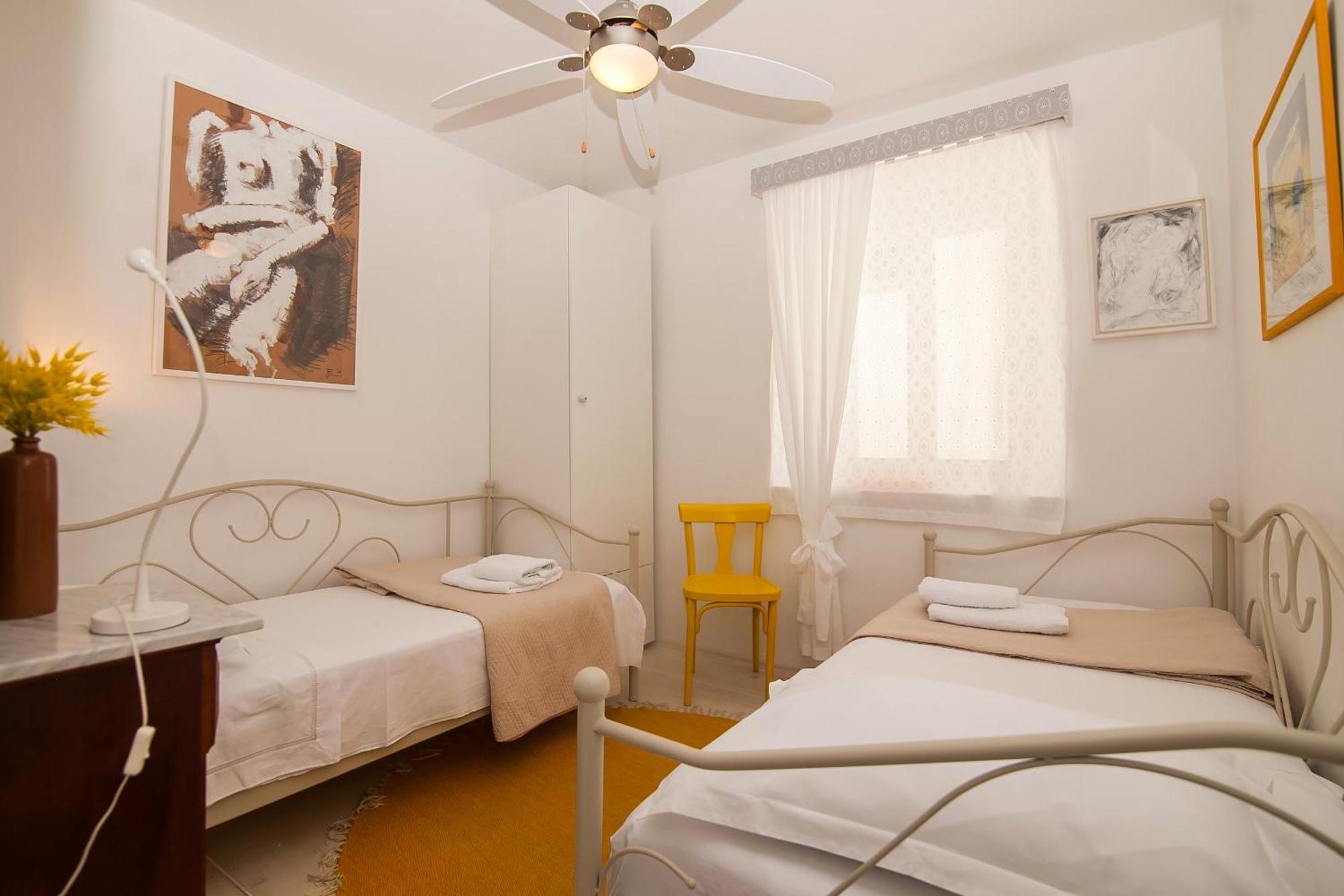 Holiday Home Art - โบล ภายนอก รูปภาพ